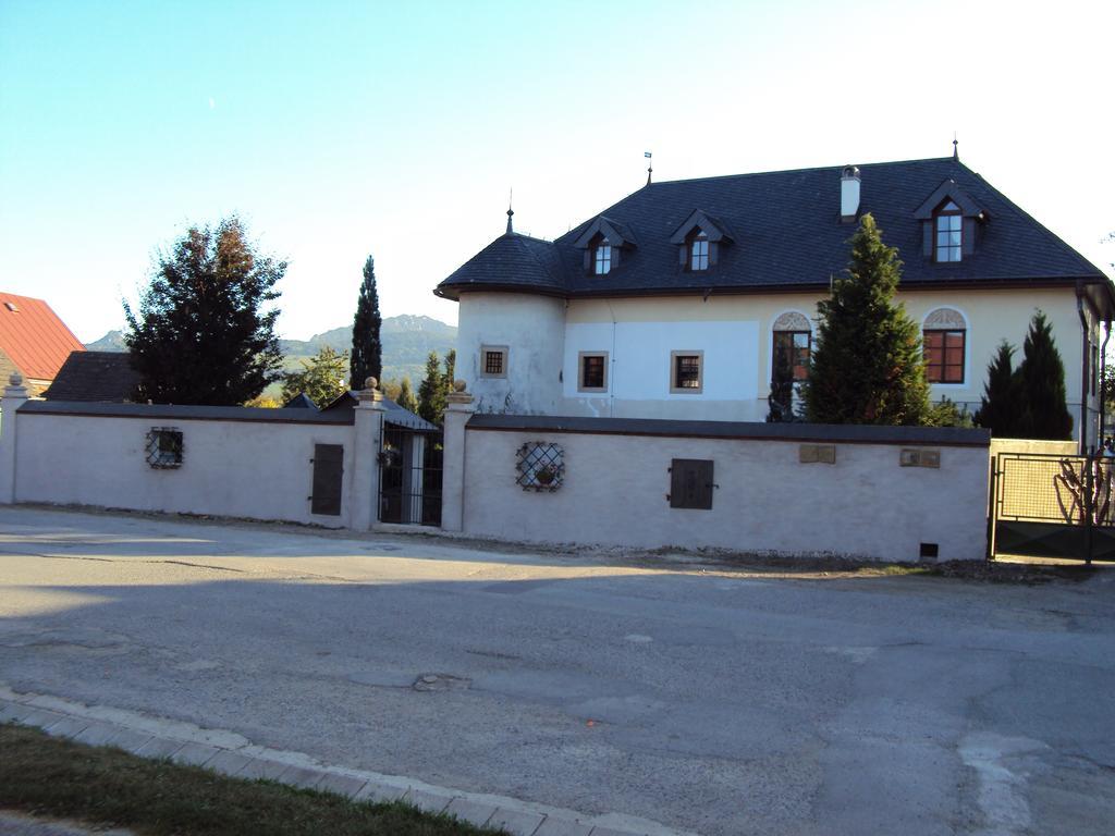 Apartmán Castle Kastiel Kotešová Exteriér fotografie