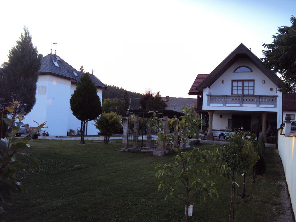 Apartmán Castle Kastiel Kotešová Pokoj fotografie