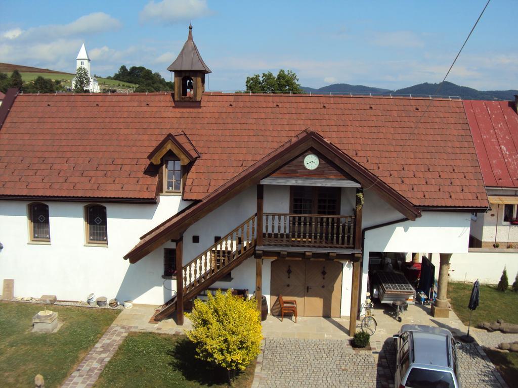 Apartmán Castle Kastiel Kotešová Exteriér fotografie