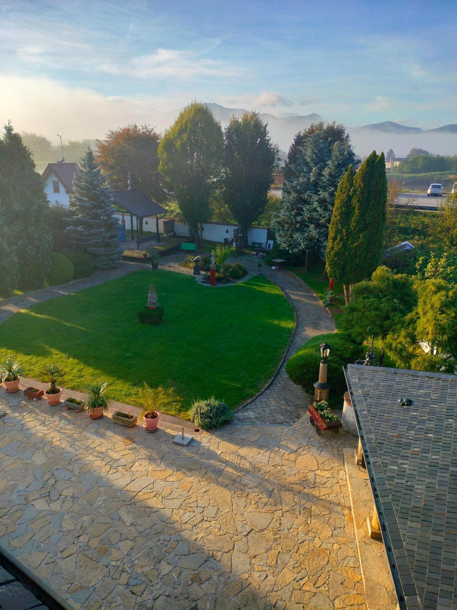 Apartmán Castle Kastiel Kotešová Exteriér fotografie
